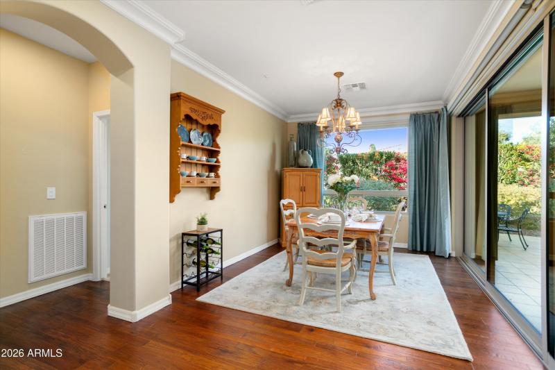 EXTENDED DINING ROOM