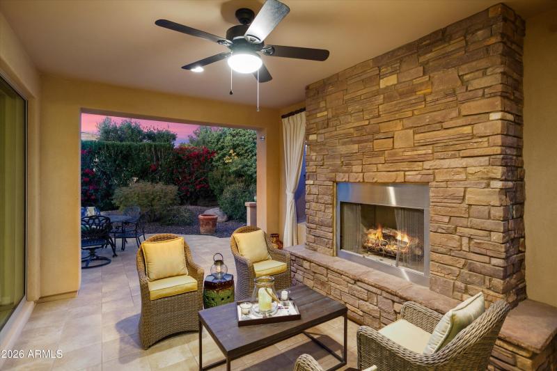 THE PERFECT TWLIGHT SETTING