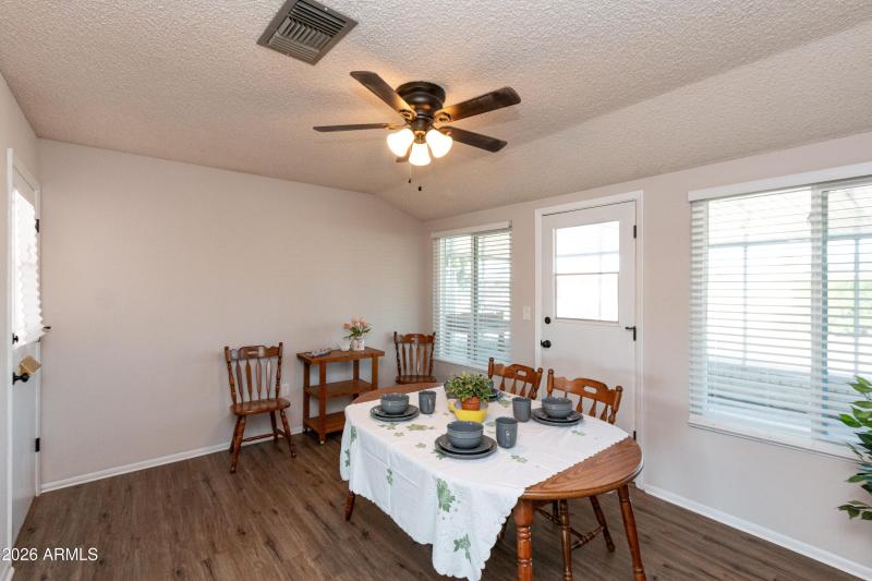 10310 W Bayside Rd-6