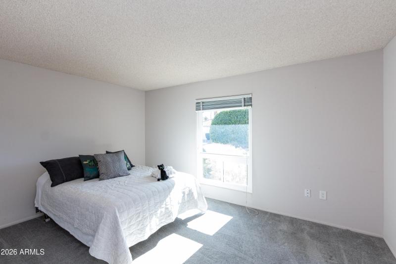 10310 W Bayside Rd-13