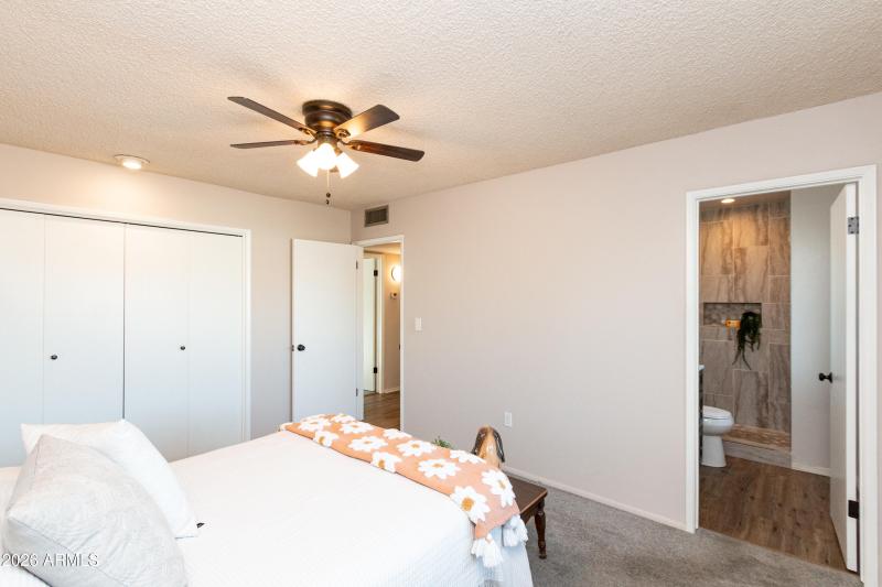 10310 W Bayside Rd-17