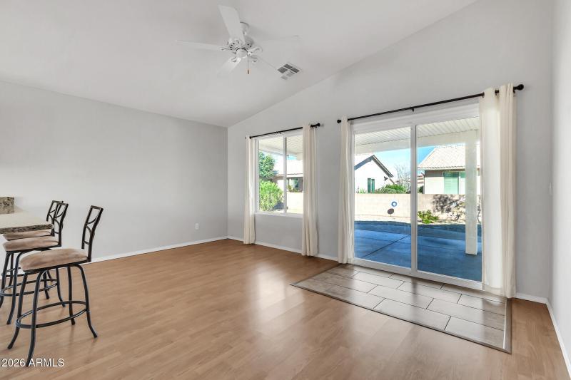 1482 E Torrey Pines Ln-5_(2048)