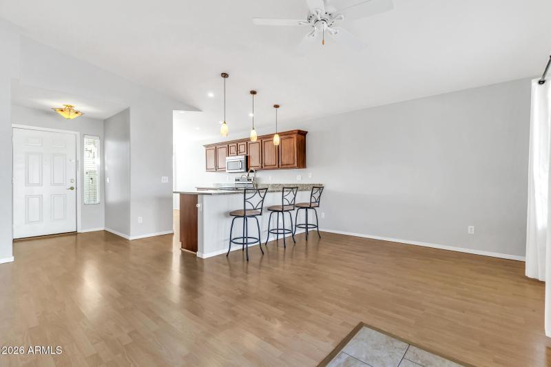 1482 E Torrey Pines Ln-7_(2048)