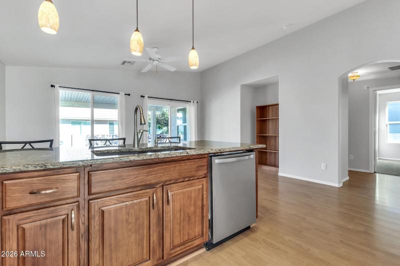 1482 E Torrey Pines Ln-10_(2048)