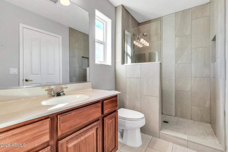 1482 E Torrey Pines Ln-19_(2048)