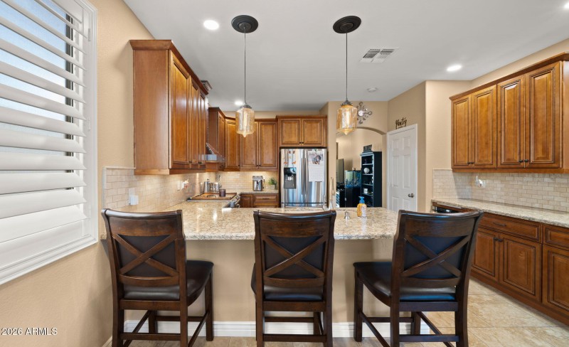 11-web-or-mls-Kitchen1