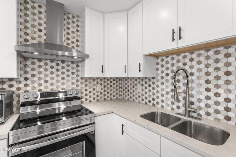 STAINLESS STEEL APPLIANCES