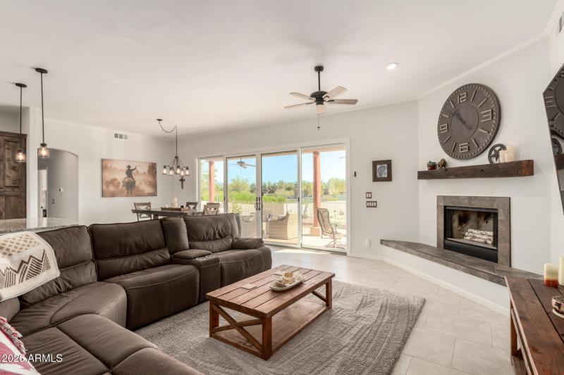 927C7FD5-7286-4C83-80D9-65496C6EB02A