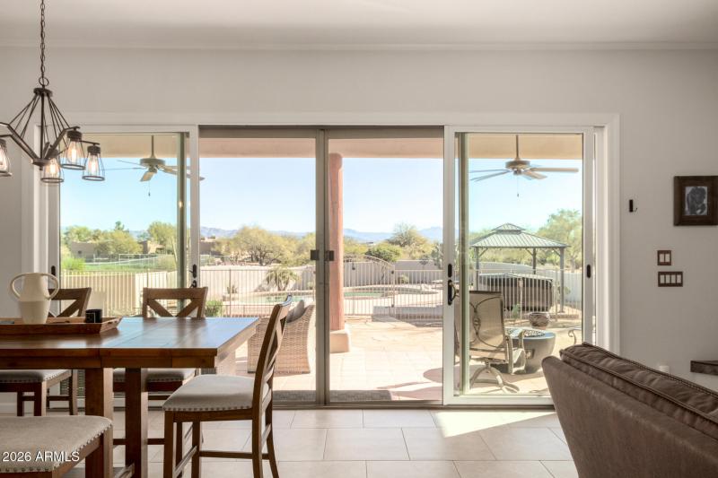 6028392E-255F-4984-814A-C734F26CA471