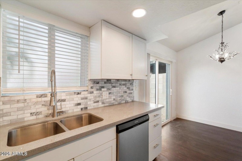 20251105041554224764000000-o