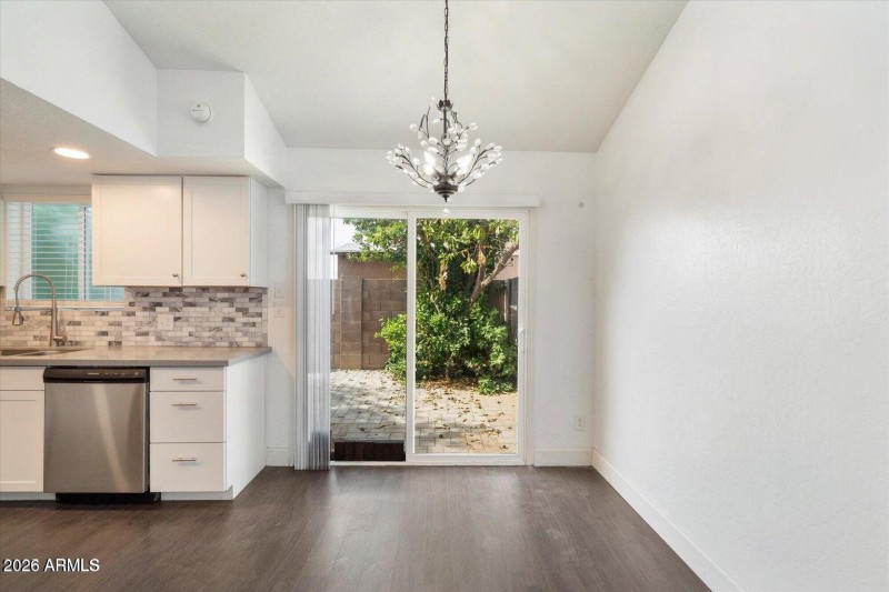 20251105041559586045000000-o