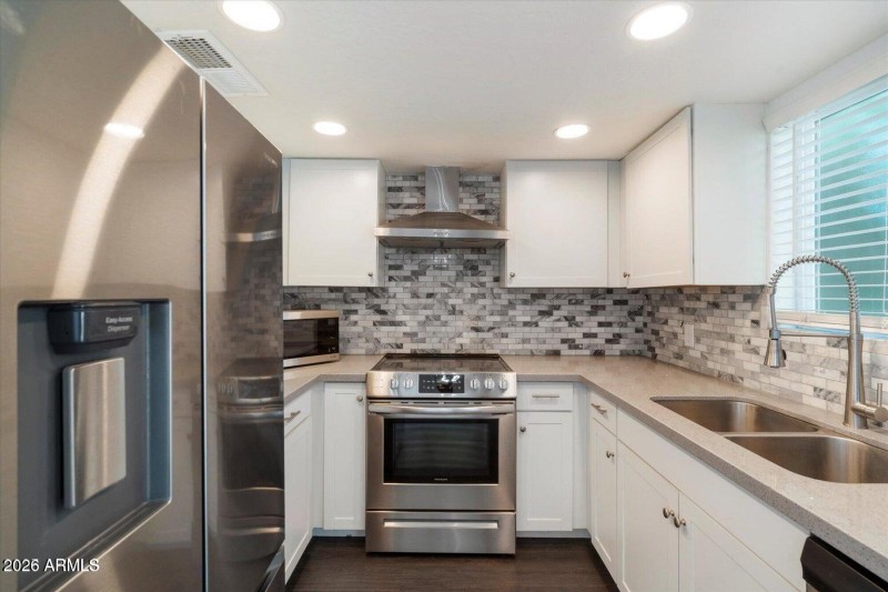 20251105041600311039000000-o