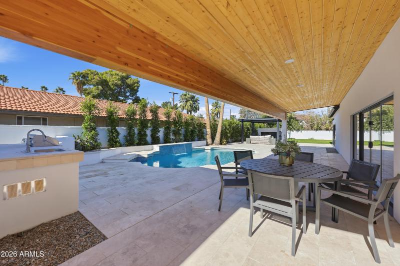 6050 E Hollyhock St, Phoenix, AZ 85018 -