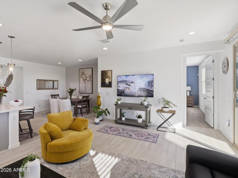 So Much Space in this Greatroom