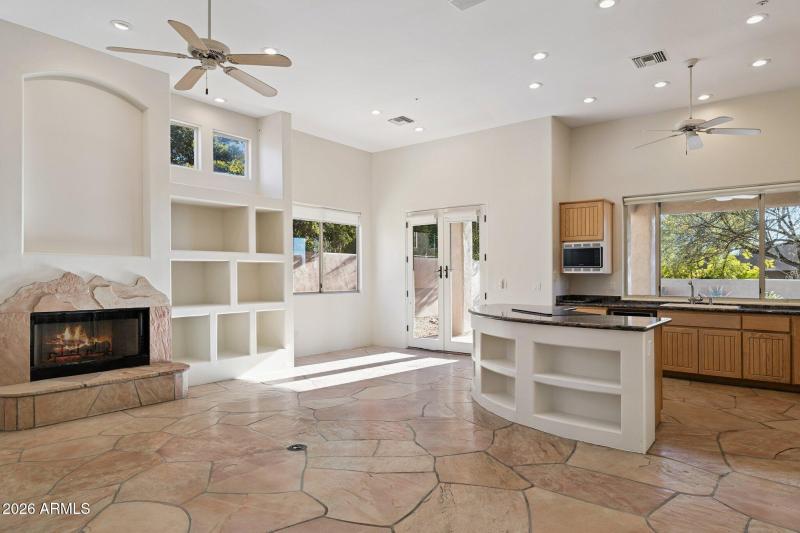 16-web-or-mls-9831-east-hidden-green-dri