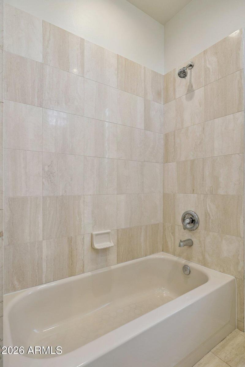 35-web-or-mls-9831-east-hidden-green-dri