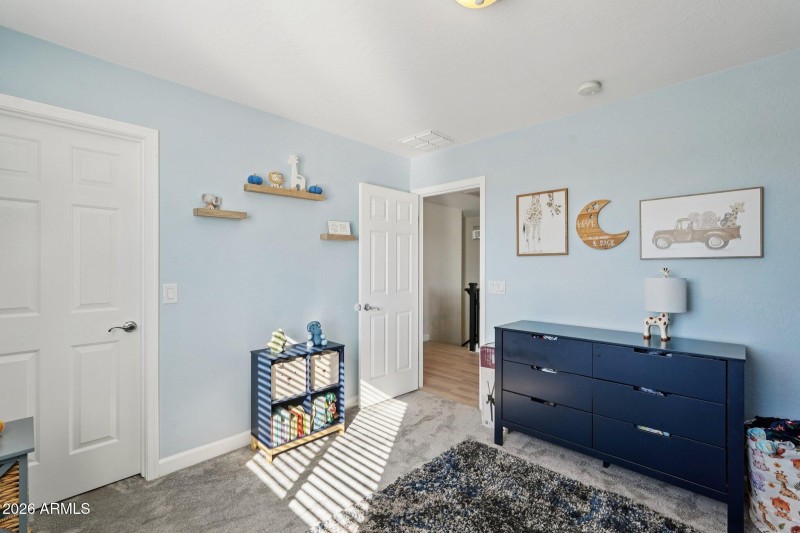 25-web-or-mls-W Pueblo Ave-L1701-025