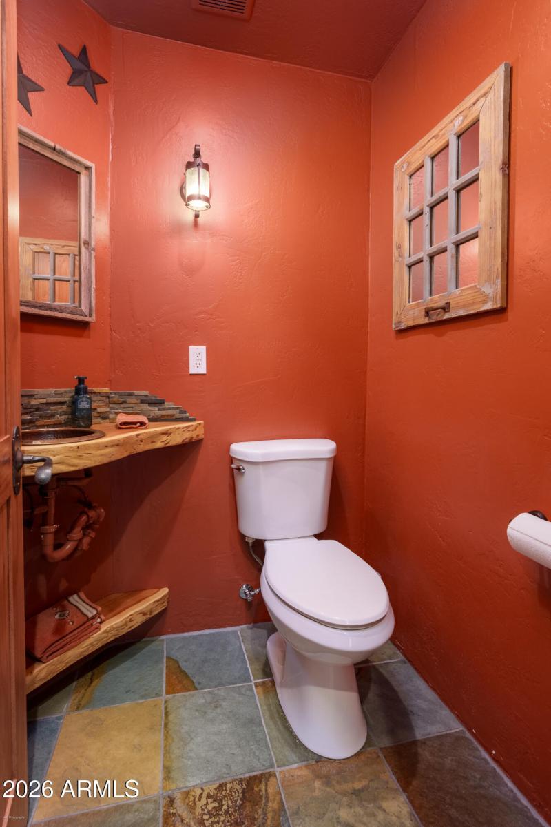 100 Rio Sinagua Powder Room Detail