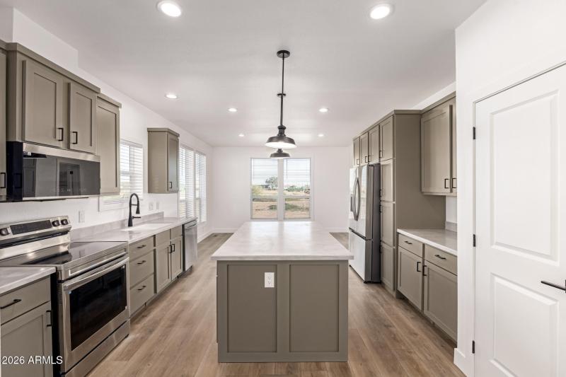 23059 W RANCHO LAREDO DR