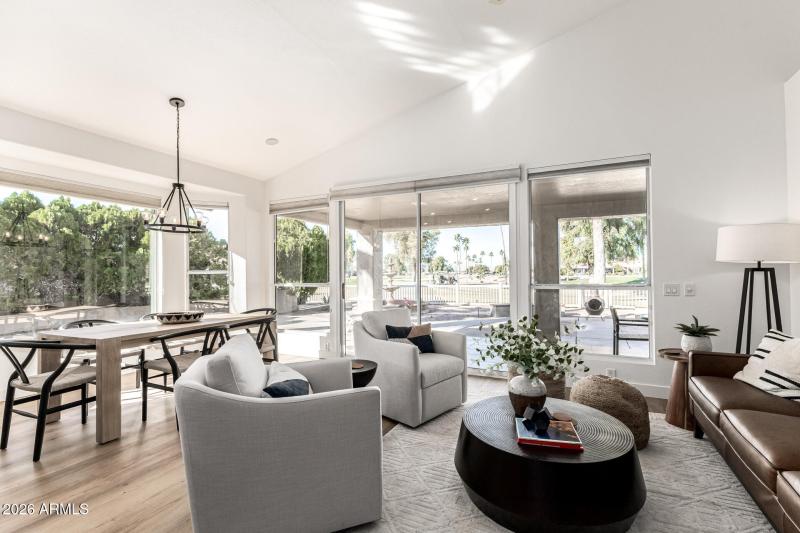 10 Open Family & Dining Room