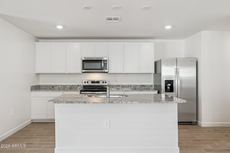 7-web-or-mls-6125-s-259th-dr-lot-23-remi