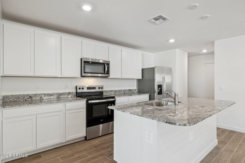 8-web-or-mls-6125-s-259th-dr-lot-23-remi