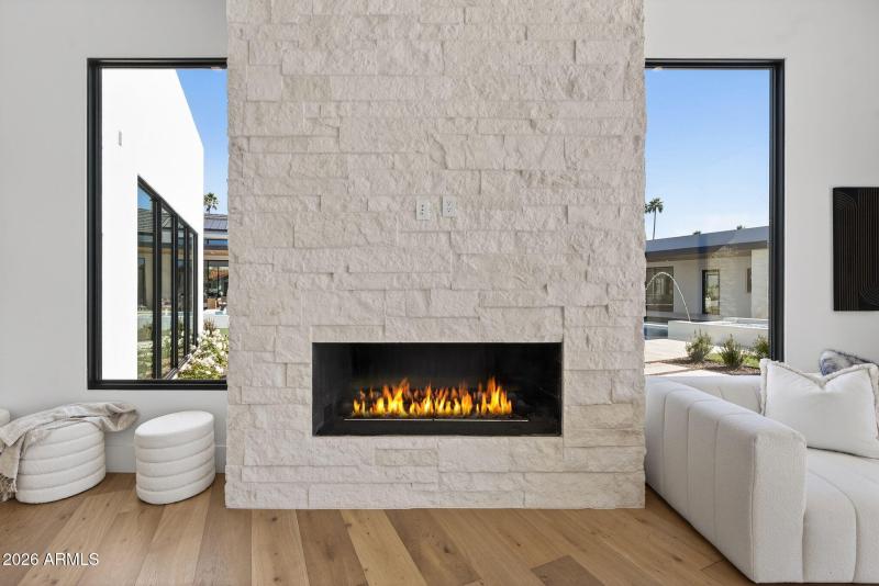 84-web-or-mls-DSC03469