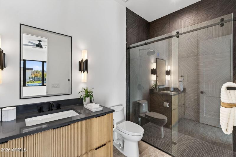 143-web-or-mls-DSC04224