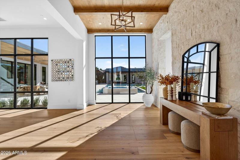 149-web-or-mls-DSC03901