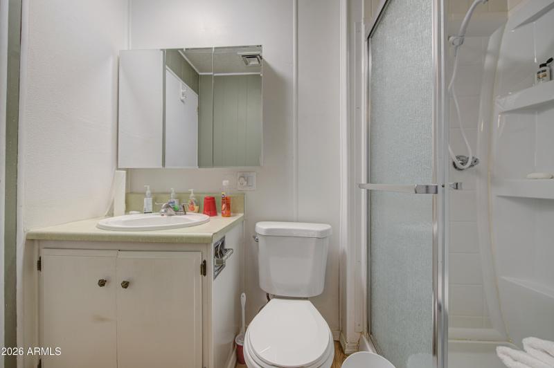 Bathroom 2-pic 3 - Copy