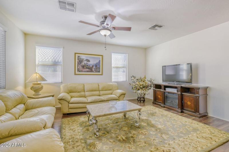 874 E Furness dr - Web Quality - 008 - 0