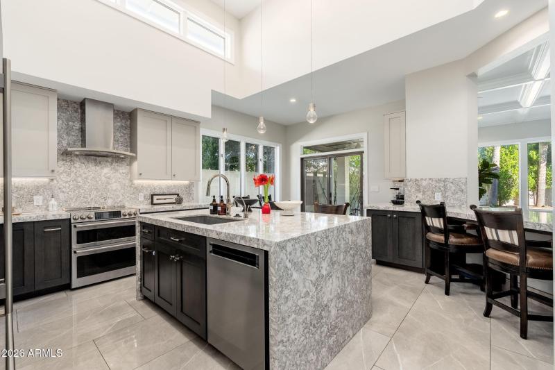 3120 E San Juan Ave - 16