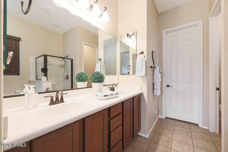 20220712230204866634000000-o