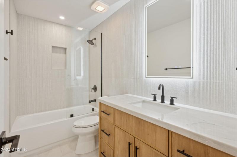 35-web-or-mls-8133-e-cortez-dr