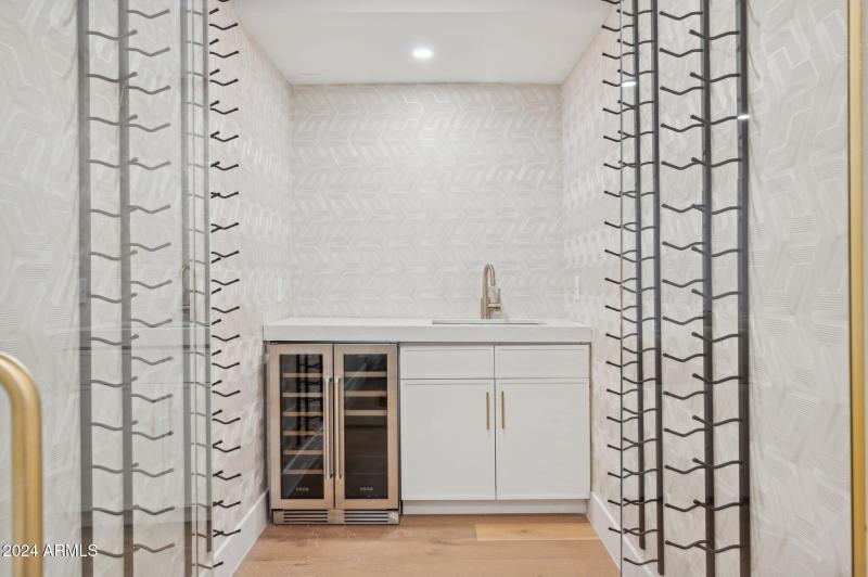 38-web-or-mls-8133-e-cortez-dr