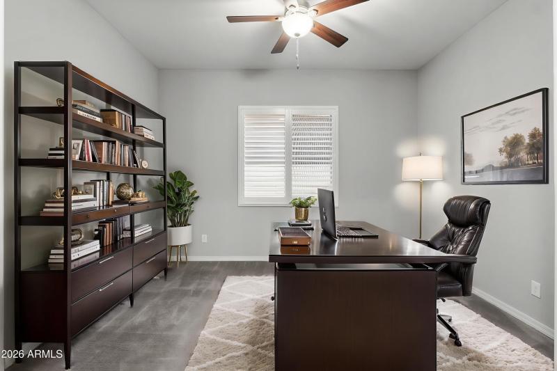 Home Office/ Kids Playroom/ Flex Space