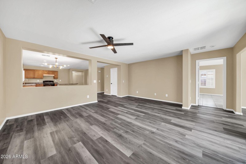 3323 W Saint Anne Ave-7