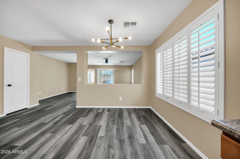 3323 W Saint Anne Ave-11