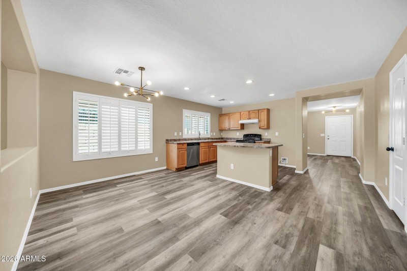 3323 W Saint Anne Ave-21