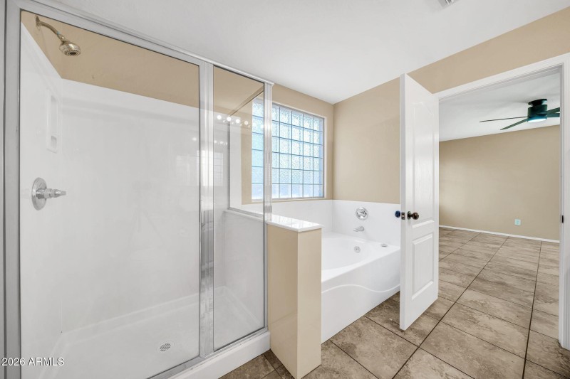 3323 W Saint Anne Ave-24