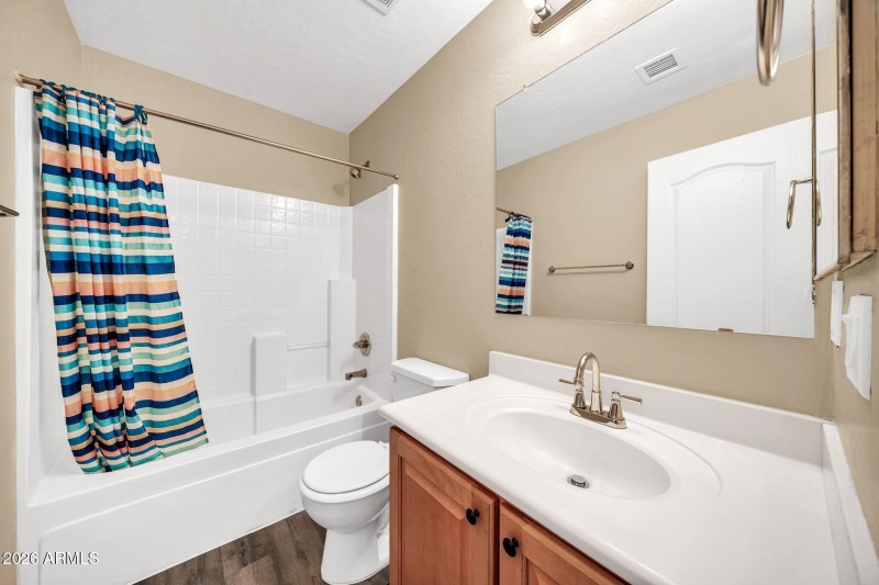 3323 W Saint Anne Ave-34