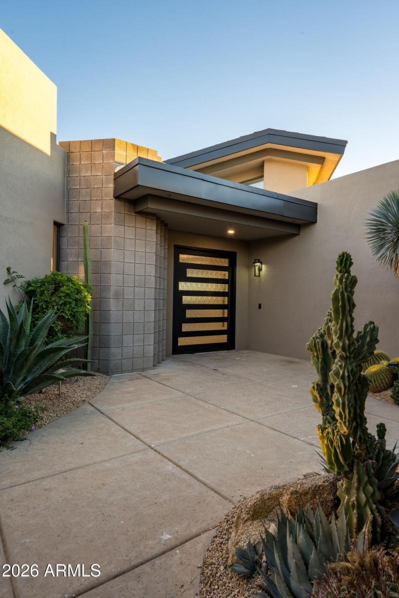 003_Front Courtyard Entry