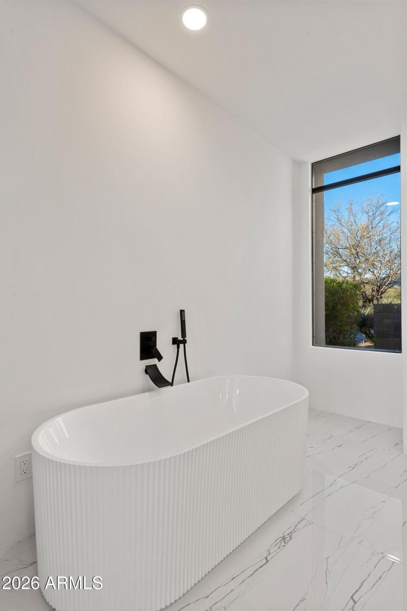 021_Soaking Tub