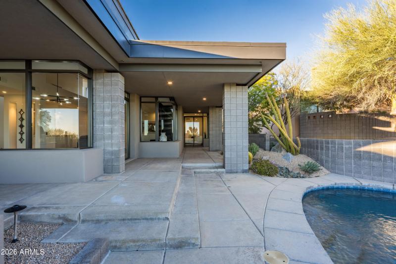 031_Ensuite 3 Patio Access