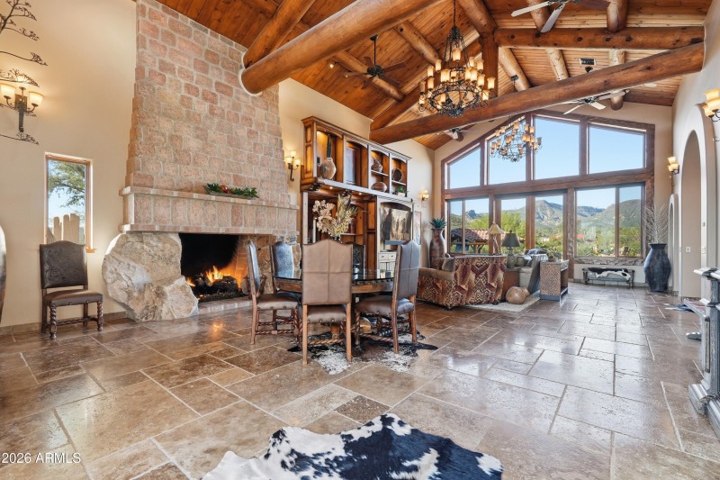 Grand Dining & Living