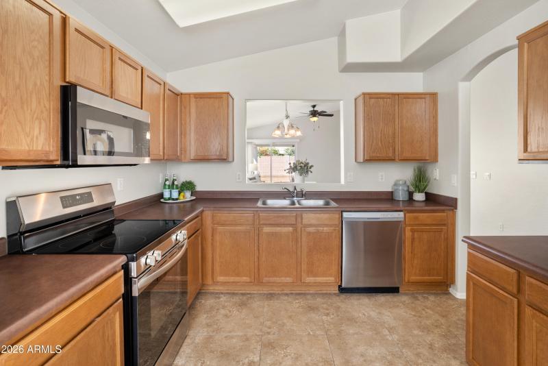 7570 W Nicolet Ave-9