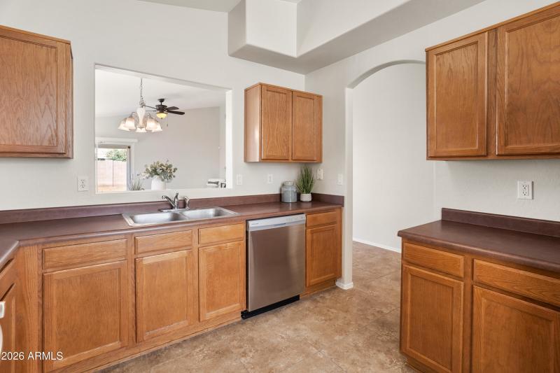 7570 W Nicolet Ave-10