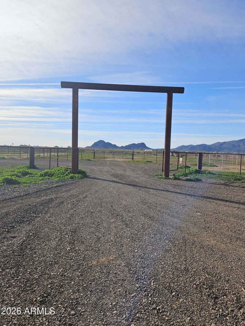 56700198-f027-4546-8e43-a79758cb0aeb