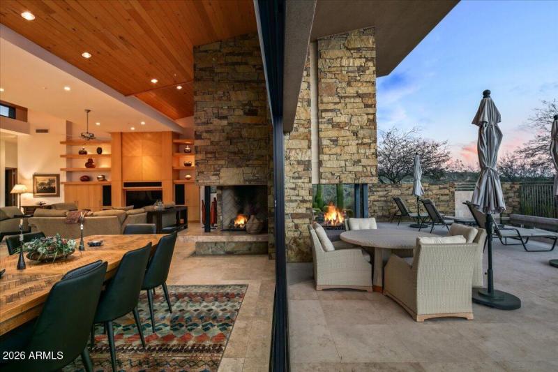 Indoor/Outdoor Living