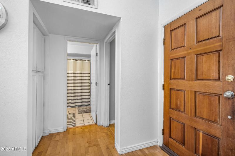 25-2020WUHD211-ocupix-